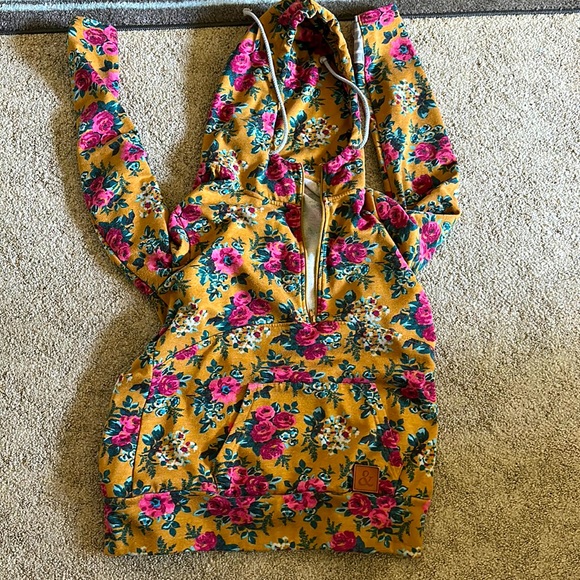 AMPERSAND AVE Jackets & Blazers - Ampersand Hoodie - Mustard, Teal Rose pattern